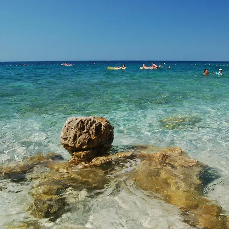 Apartament In With Terrace, Air Conditioning, Wi-fi 4440-3 Jelsa (Hvar)